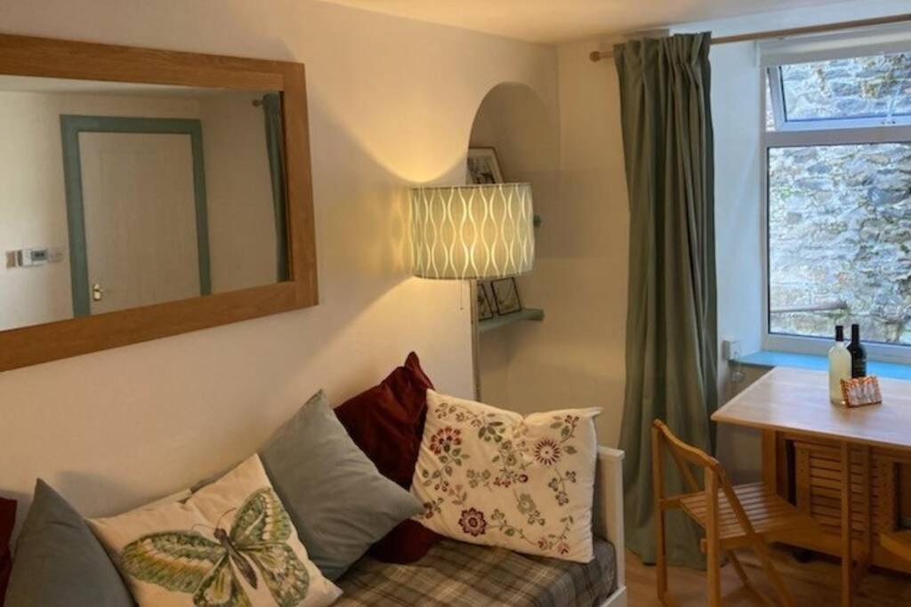 The Snug, A Great Flat In The Heart Of Peebles. Appartement Buitenkant foto