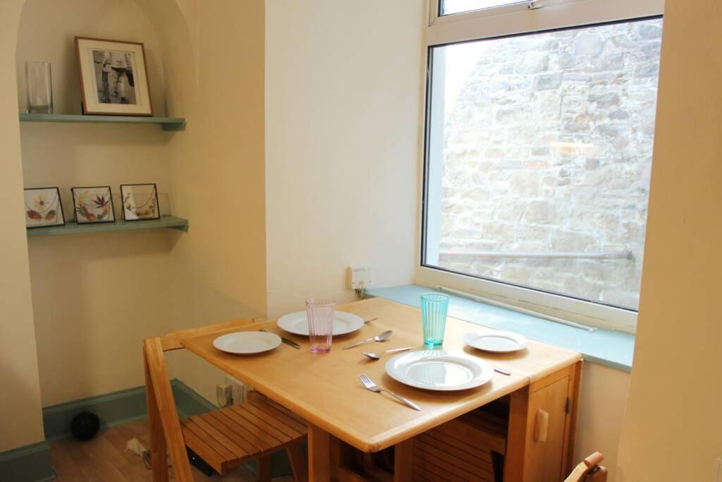 The Snug, A Great Flat In The Heart Of Peebles. Appartement Buitenkant foto